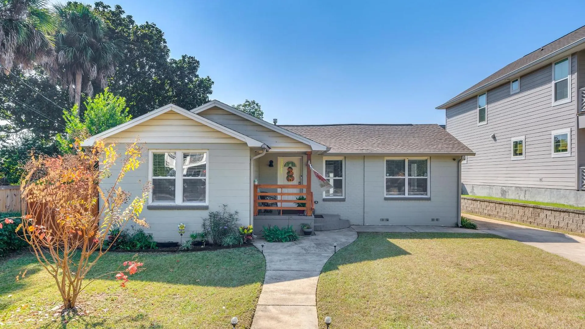 1 Mi To Dtwn Home With Furnished Patio In Pensacola 0*,  United States